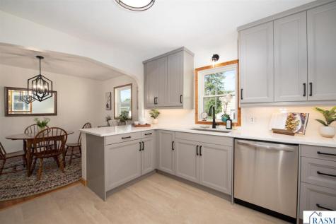332 Harrison Avenue North Mankato MN 56003