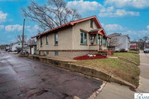 114 E Elm Street Mankato MN 56001