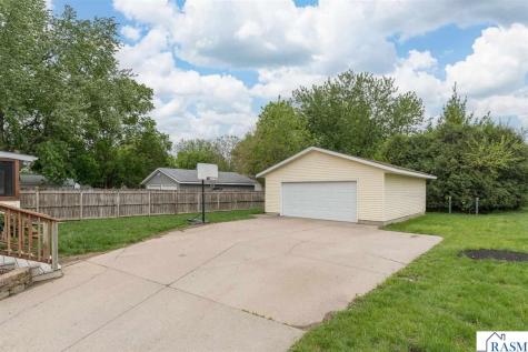 426 W Skaro Street St. Peter MN 56082
