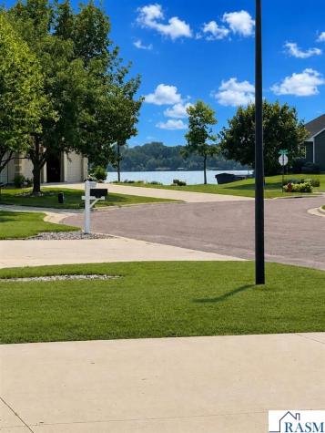 1122 Crystal Lake Drive Lake Crystal MN 56055-2410