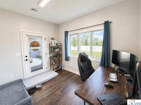 1122 Crystal Lake Drive Lake Crystal MN 56055-2410