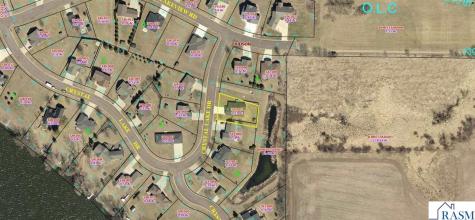 1122 Crystal Lake Drive Lake Crystal MN 56055-2410