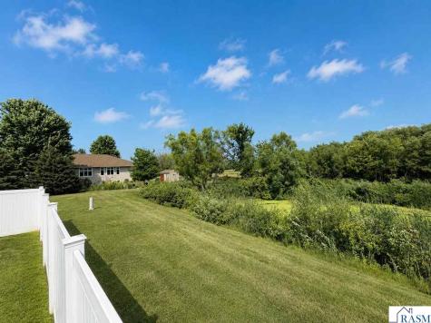 1122 Crystal Lake Drive Lake Crystal MN 56055-2410