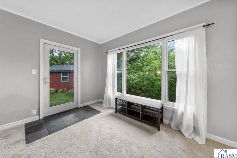 30 Wickersham Court Mankato MN 56001