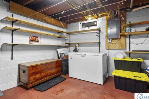 30 Wickersham Court Mankato MN 56001