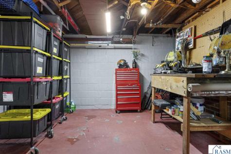 30 Wickersham Court Mankato MN 56001