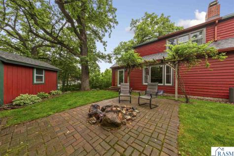 30 Wickersham Court Mankato MN 56001