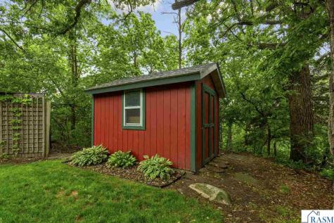 30 Wickersham Court Mankato MN 56001