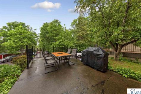 30 Wickersham Court Mankato MN 56001