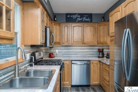 904 Mayvis Boulevard Mankato MN 56001