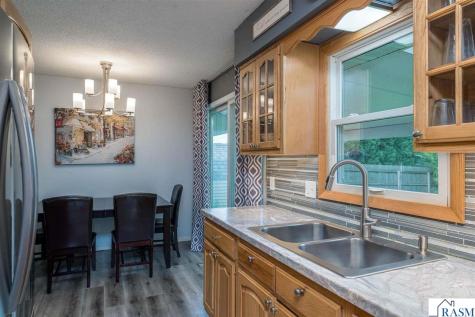 904 Mayvis Boulevard Mankato MN 56001