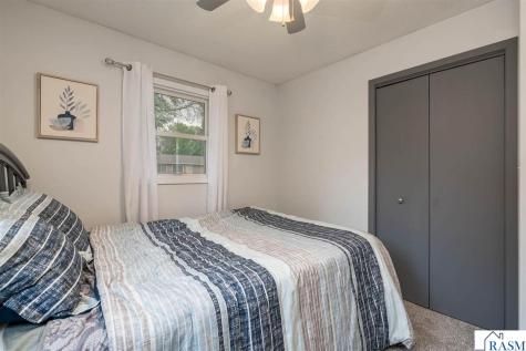904 Mayvis Boulevard Mankato MN 56001