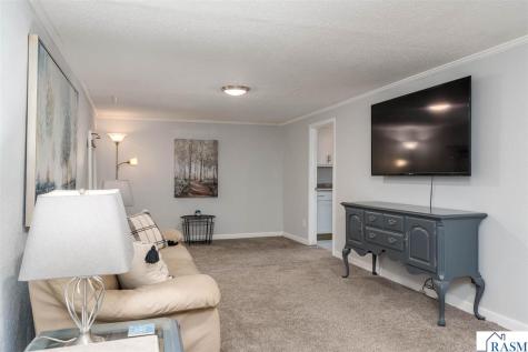 904 Mayvis Boulevard Mankato MN 56001
