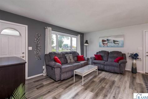 904 Mayvis Boulevard Mankato MN 56001