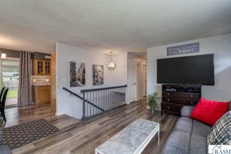 904 Mayvis Boulevard Mankato MN 56001
