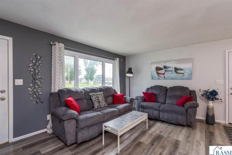 904 Mayvis Boulevard Mankato MN 56001