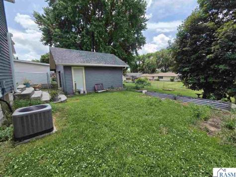 620 S Main Street Blue Earth MN 56013