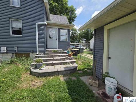 620 S Main Street Blue Earth MN 56013