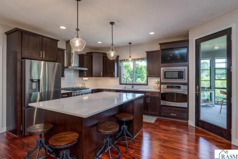 121 Grovebrook Drive Mankato MN 56001
