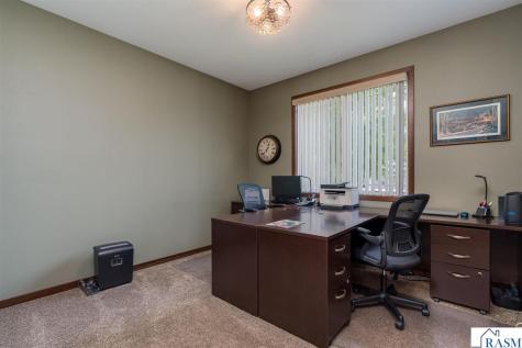 121 Grovebrook Drive Mankato MN 56001