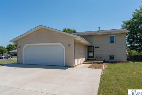 1655 Valley View Drive North Mankato MN 56003