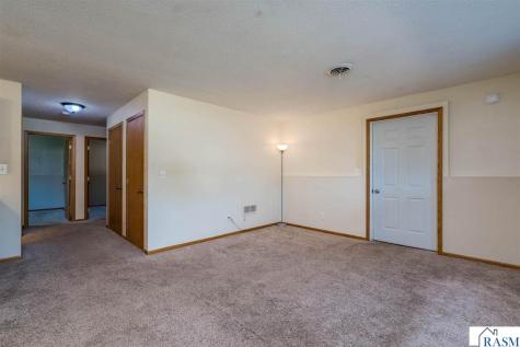 1655 Valley View Drive North Mankato MN 56003