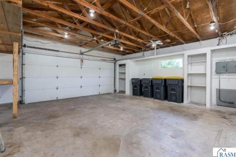 1655 Valley View Drive North Mankato MN 56003