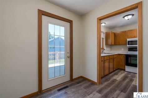 1655 Valley View Drive North Mankato MN 56003