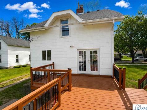 208 SE 2nd Avenue Mapleton MN 56065