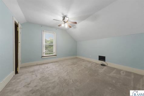 1617 N 4th Street Mankato MN 56001