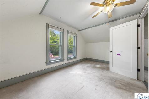 1617 N 4th Street Mankato MN 56001