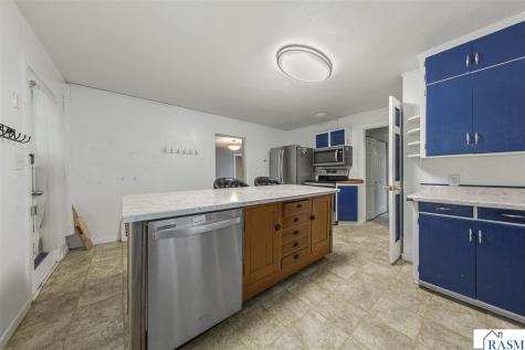 1617 N 4th Street Mankato MN 56001