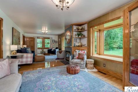 48194 Old River Bluff Road St. Peter MN 56082