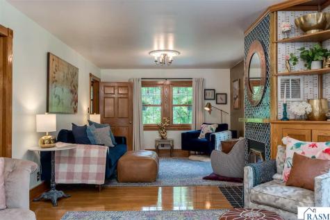 48194 Old River Bluff Road St. Peter MN 56082