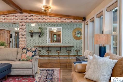 48194 Old River Bluff Road St. Peter MN 56082