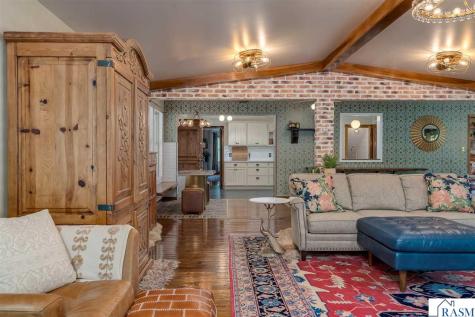 48194 Old River Bluff Road St. Peter MN 56082