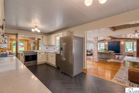 48194 Old River Bluff Road St. Peter MN 56082