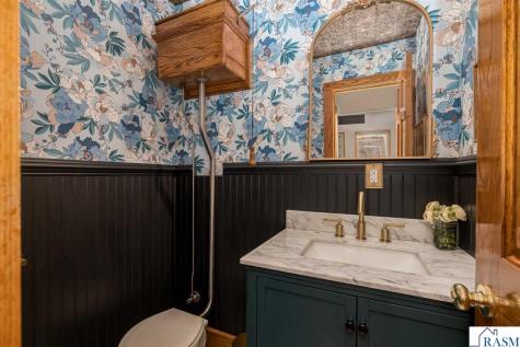48194 Old River Bluff Road St. Peter MN 56082