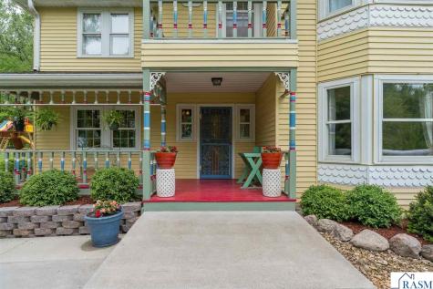 48194 Old River Bluff Road St. Peter MN 56082