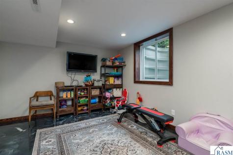 48194 Old River Bluff Road St. Peter MN 56082