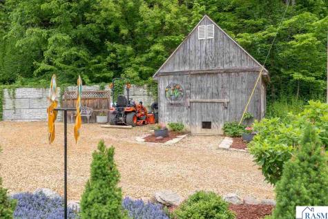 48194 Old River Bluff Road St. Peter MN 56082