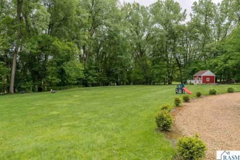 48194 Old River Bluff Road St. Peter MN 56082