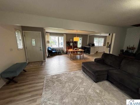 312 W Jefferson Avenue St. Peter MN 56082
