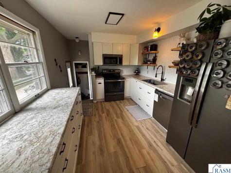 312 W Jefferson Avenue St. Peter MN 56082