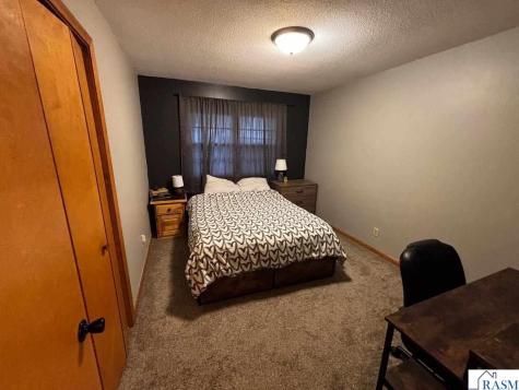 312 W Jefferson Avenue St. Peter MN 56082