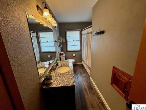312 W Jefferson Avenue St. Peter MN 56082