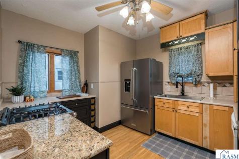 805 Baker Avenue Mankato MN 56001