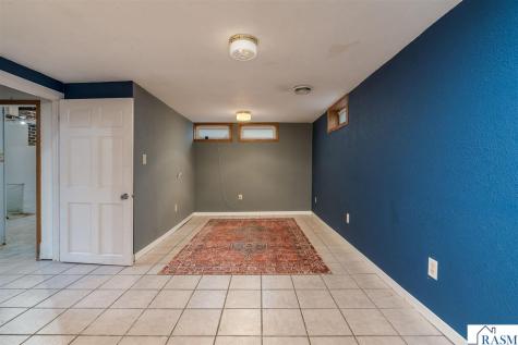 805 Baker Avenue Mankato MN 56001