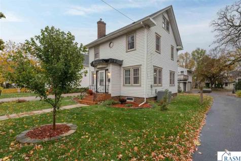 805 Baker Avenue Mankato MN 56001