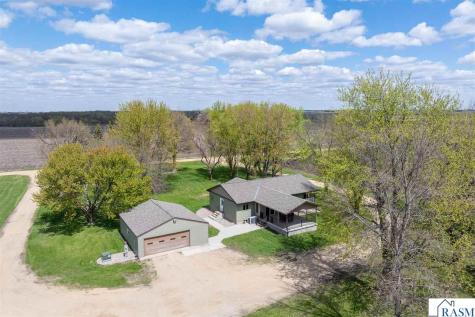 62277 142nd Street Mapleton MN 56065
